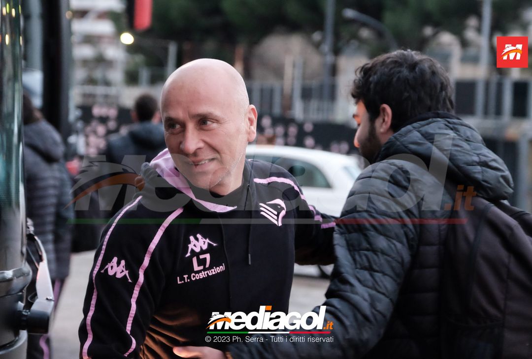 FOTO Pisa-Palermo, i rosanero in partenza dallo stadio “Renzo Barbera” (GALLERY) - immagine 9