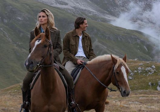 Michelle Hunziker scherza con Sommer: “Yann ha perso una scommessa con me, quindi…” Michelle Hunziker scherza con Sommer: “Yann ha perso una scommessa con me, quindi…” - immagine 1