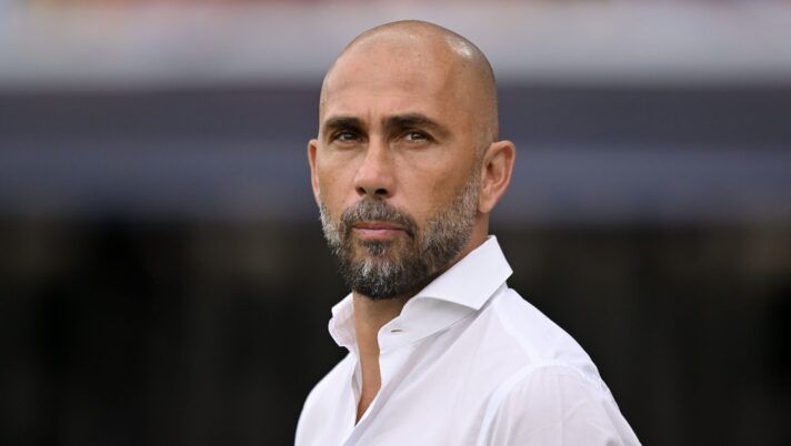 BOLOGNA, ITALY - AUGUST 18:Marco Di Vaio of Bologna during the Serie A match between Bologna and Udinese at Stadio Renato Dall'Ara on August 18, 2024 in Bologna, Italy. (Photo by Alessandro Sabattini/Getty Images) Di Vaio: “Vogliamo riportare qui Pobega, rispondo così su Asllani! Ndoye, Immobile e Berna…” - immagine 1