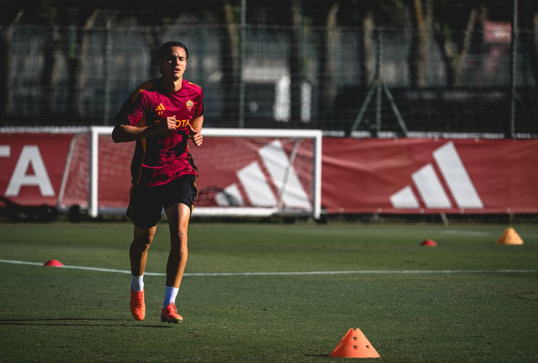 Trigoria, la seduta di allenamento sotto gli occhi di Friedkin – FOTO GALLERY - immagine 18
