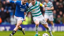 Coppa di Scozia, il derby tra Rangers e Celtic termina con una rissa sul campo tra tifosi