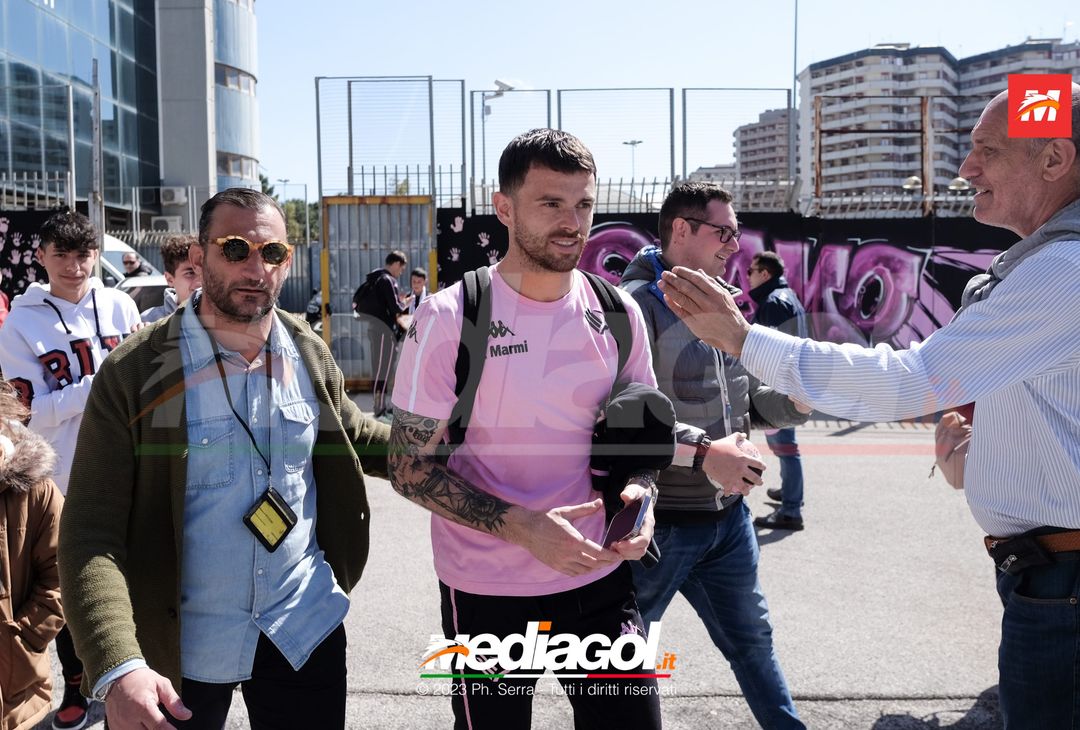 FOTO Cittadella-Palermo, la squadra in partenza dal “Renzo Barbera” (GALLERY) - immagine 8