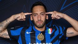Inter, Calhanoglu via: circolano voci su una destinazione che avrebbe del clamoroso