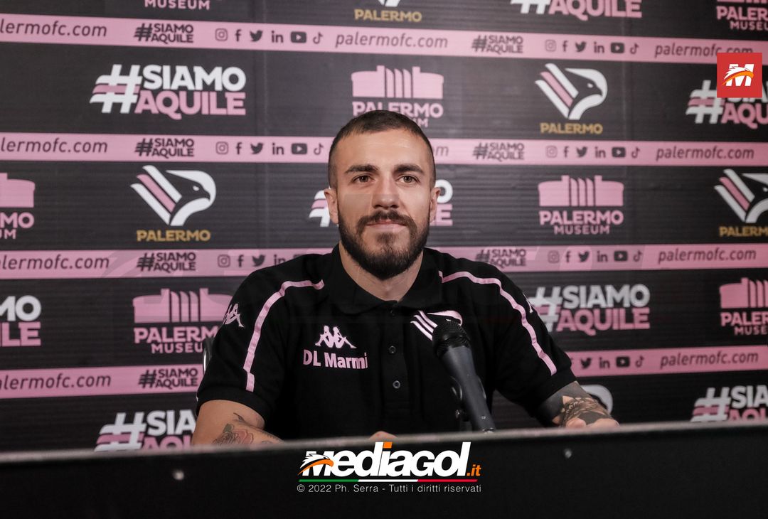 FOTO RITIRO PALERMO, la conferenza stampa di Nicola Valente (Gallery) - immagine 7