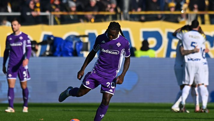 PARMA, ITALY - DECEMBER 27: Moise Kean o ACF Fiorentina shows his dejection during the Serie A match between Parma Calcio 1913 and ACF Fiorentina at Stadio Ennio Tardini on December 27, 2025 in Parma, Italy. (Photo by Alessandro Sabattini/Getty Images) Kean
