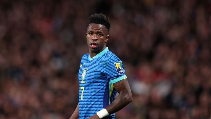 Brasile, Pintinho attacca Vinicius: “È un provocatore e un po’ un pagliaccio” - immagine 1