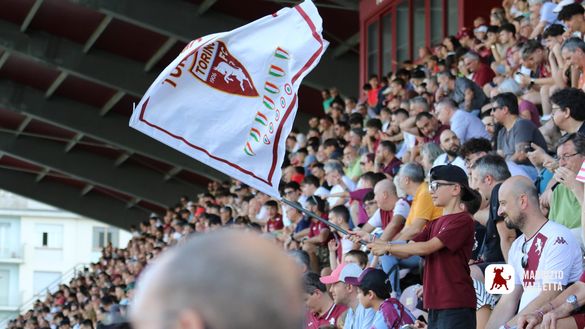 Torino, allenamento a porte aperte: oltre 3000 tifosi, si ferma Gineitis- immagine 8