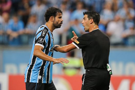 Grêmio, Diego Costa che combini? Gioca con l’Under 20: espulso dopo una rissa- immagine 5