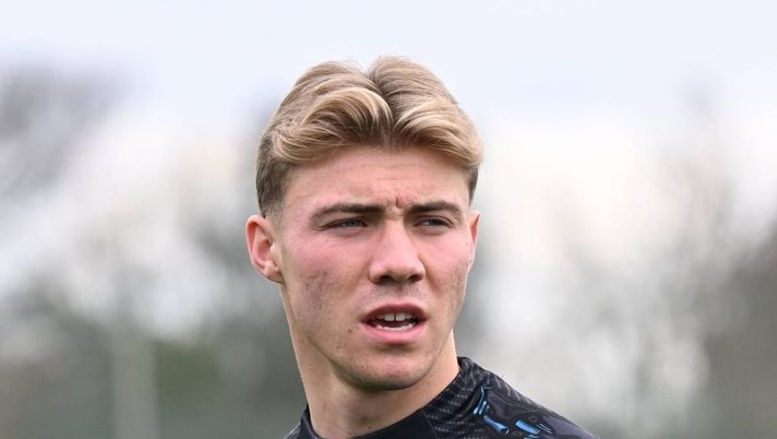 Rasmus Hojlund in allenamento: l'attaccante del Napoli è stato al centro di un retroscena di mercato con il Milan