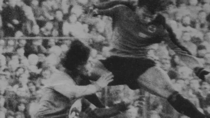 44 anni fa il dramma di Antognoni. Le immagini del terribile scontro 44 anni fa il dramma di Antognoni. Le immagini del terribile scontro - immagine 1