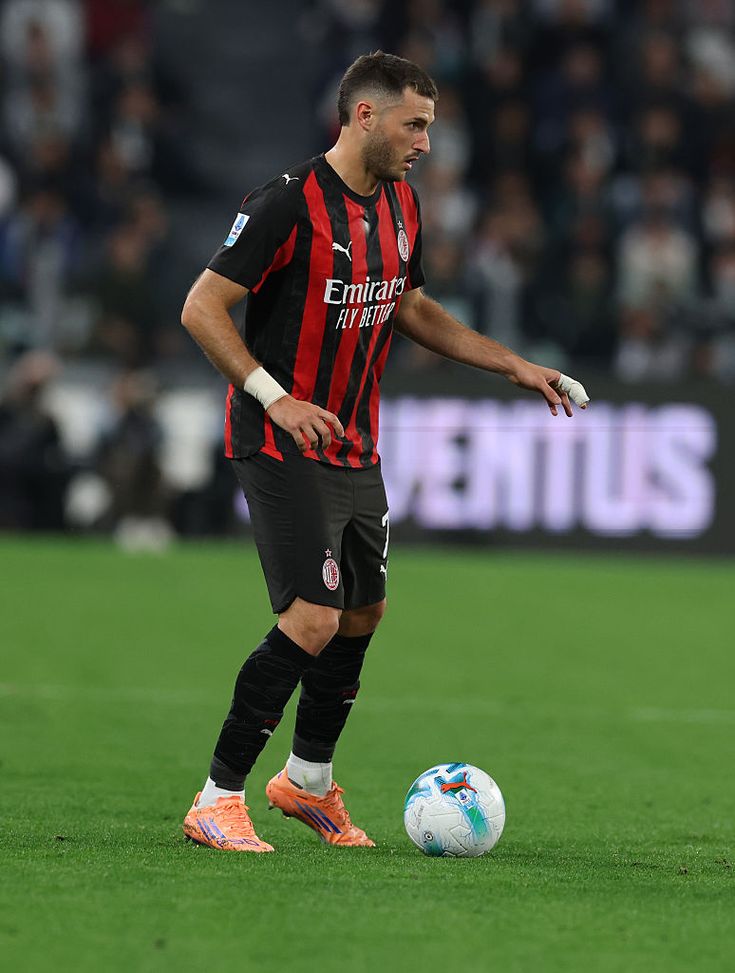 juventus-milan-santiago-gimenez-tacco-serie-a-allianz-stadium