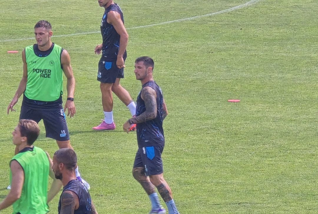 Lucca, ecco le prime immagini col Napoli: subito in campo a Dimaro! - LA FOTOGALLERY