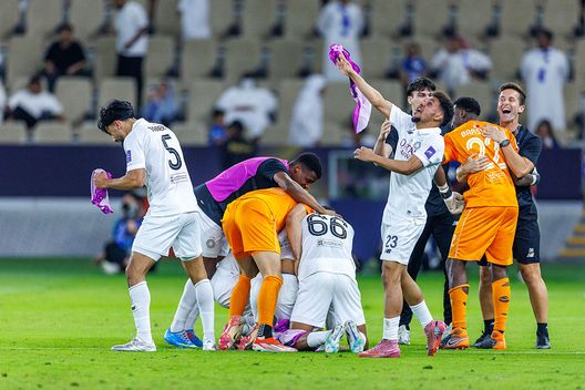Jeddah, Arabia Saudita - 13 aprile 2026: Giocatori dell'Al-Sadd festeggiano la vittoria della partita dell'AFC Champions League tra Al-Hilal ed Al-Sadd SC al Prince Abdullah Al-Faisal Sports City. (Foto di Abdullah Ahmed/Getty Images) Inzaghi eliminato da Mancini ai rigori: il suo Al-Hilal non perdeva da nove mesi- immagine 2