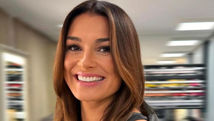 Seredova: “Un caffé con la D’Amico? Tanto non diventeremmo amiche. Rifiutati 100.000 euro per…” Seredova: “Un caffé con la D’Amico? Tanto non diventeremmo amiche. Rifiutati 100.000 euro per…” - immagine 1