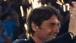 Conte, il Napoli festeggia sui social la permanenza del mister: “Con Te Again!”