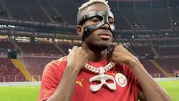 Osimhen, arriva la nuova maschera: è composta da un chilo di oro rosa!