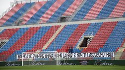 Crotone, tifosi fanno togliere maglia a calciatori: indaga la Procura FIGC