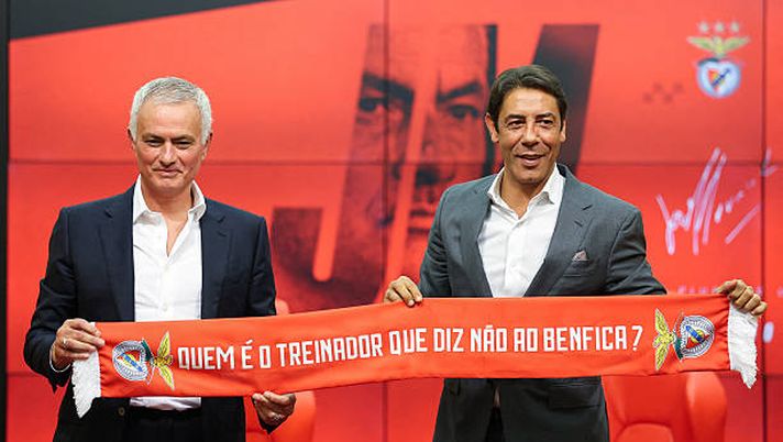 Porto, cori contro Mourinho: arriva la multa per il club - immagine 1