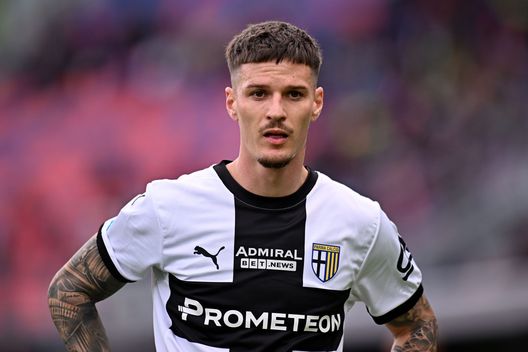 Dennis Man, attaccante del Parma, Foto di Alessandro Sabattini/ Getty Images) Parma, le pagelle: Chivu MVP, bene Delprato, sorpresa Leoni, Man delude- immagine 10