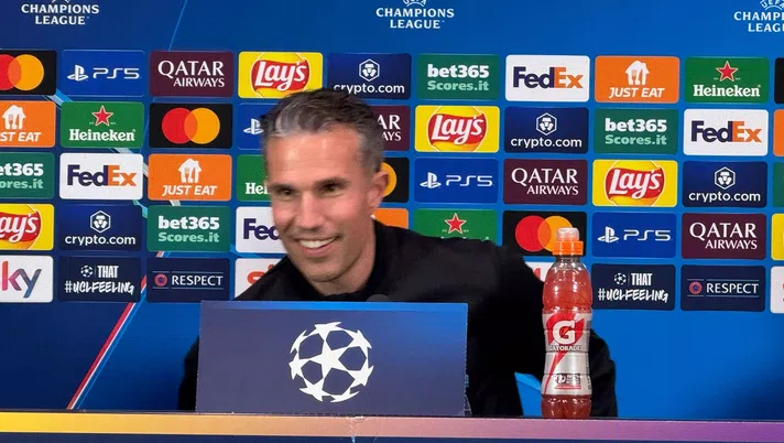 Van Persie: “Crediamo al miracolo, possiamo eliminare l’Inter. Rinvio? Se loro non possono…” - immagine 1