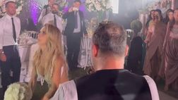 VIDEO / Nozze Juve, la moglie di Rugani lancia il bouquet: la fortunata è una wag bianconera