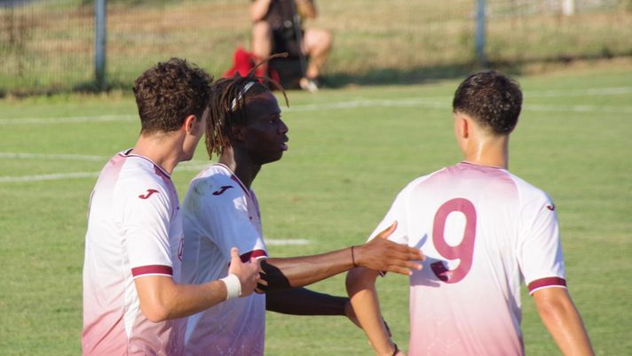 QUATTORDIO (AL) 08/08/2024 - Alieu Eybi Njie of Torino Primavera celebrates his hattrick during Milan-Torino, first semifinal of Memorial Mamma e Papà Cairo (Photo: Roberto Ugliono) Memorial Cairo, in finale il derby: Torino e Juventus si sfidano all’ultimo atto - immagine 1