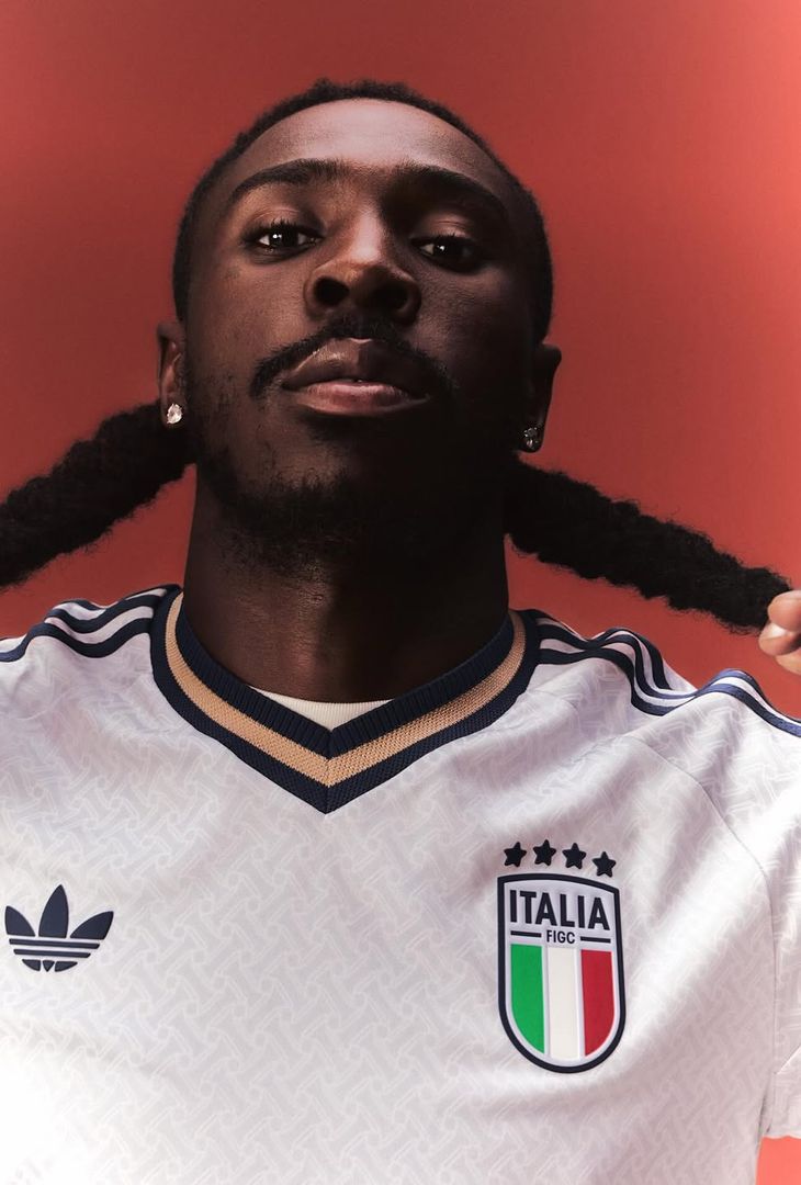 Italia, la nuova maglia away è spettacolare: capolavoro di Adidas! – LA GALLERY - immagine 6