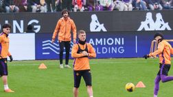 Gudmundsson in gruppo, ma a Monza ancora dalla panchina? E Bove fa l’arbitro