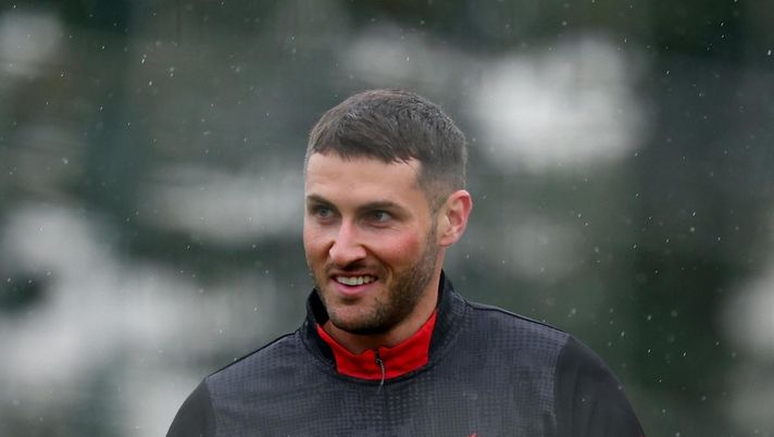 Gimenez non lascia, ma raddoppia. Punta il derby e vuole tenersi il Milan: i dettagli