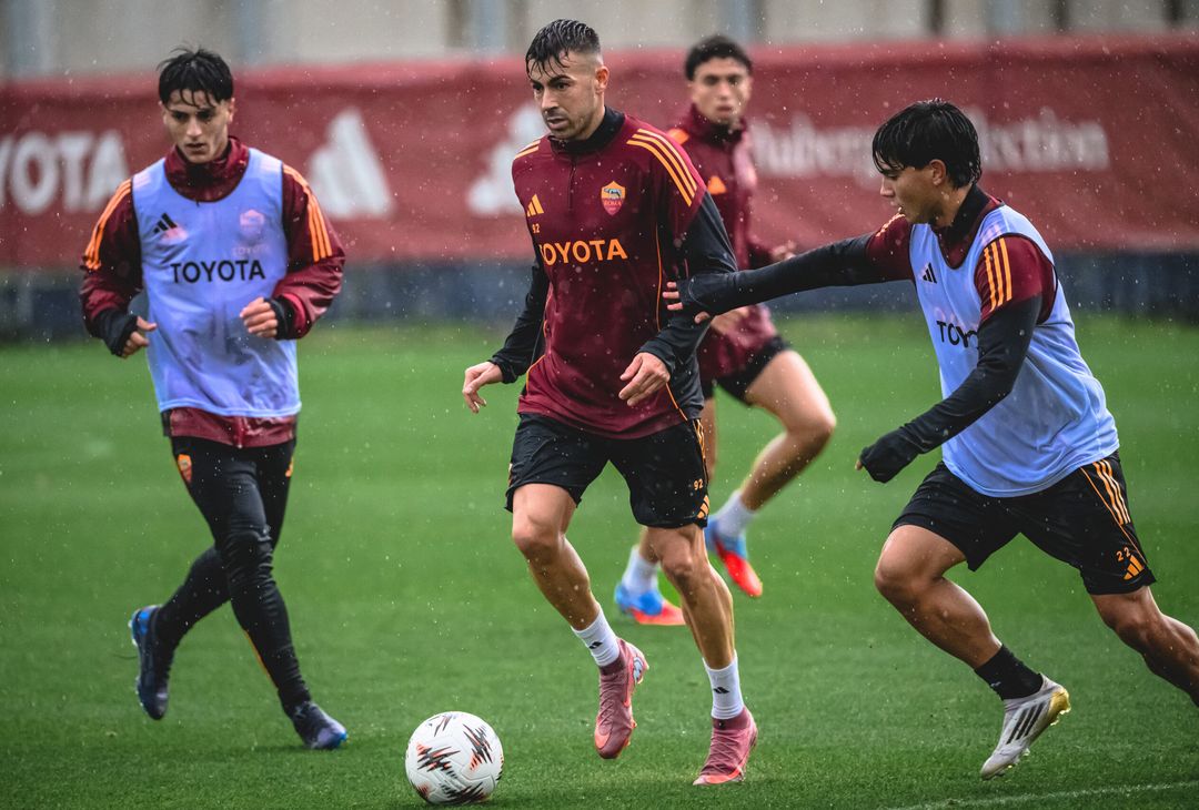 Trigoria, seduta sotto la pioggia in vista del Midtjylland – FOTO GALLERY - immagine 11