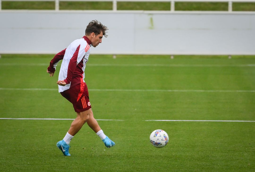 Ritiro Roma, Dovbyk scalda i motori: le indicazioni di De Rossi – FOTO GALLERY - immagine 56