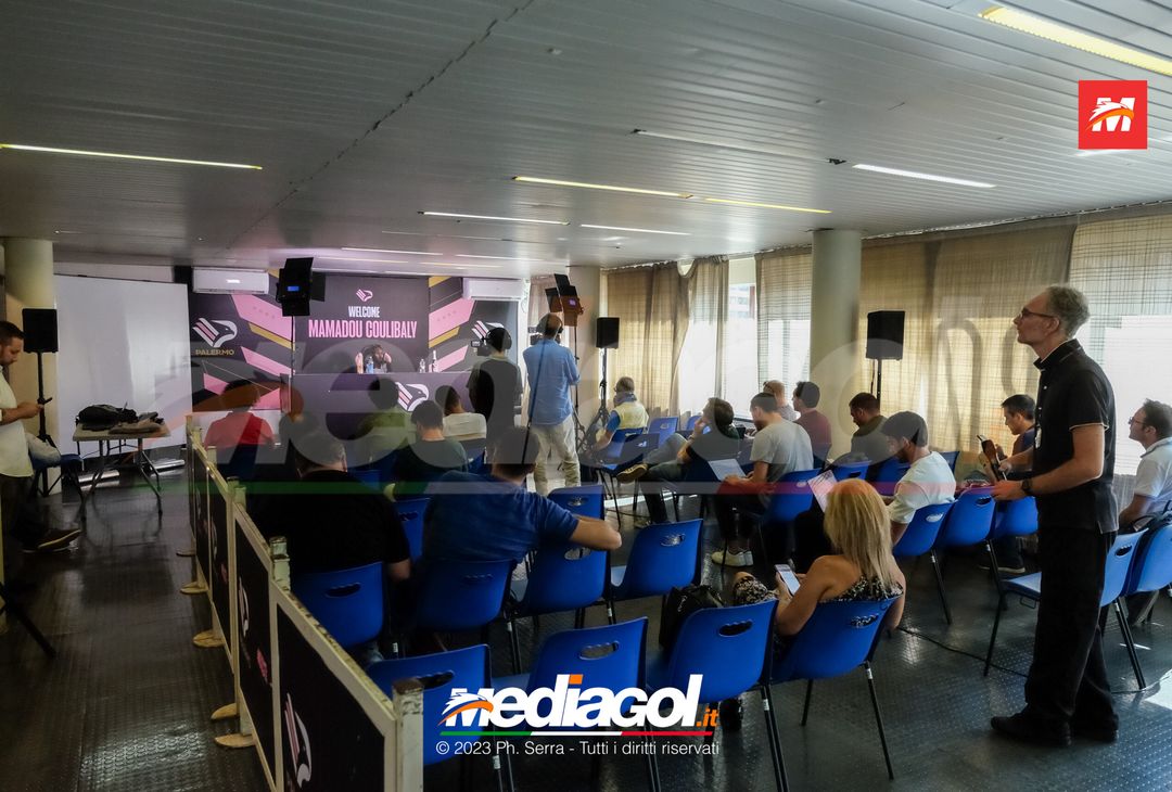 FOTO PALERMO, Mamadou Coulibaly presentato in conferenza stampa (GALLERY) - immagine 11