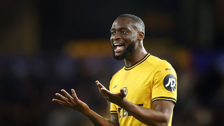 WOLVERHAMPTON, ENGLAND - APRIL 01: Toti Gomes
of Wolverhampton Wanderers reacts during the Premier League match between Wolverhampton Wanderers FC and West Ham United FC at Molineux on April 01, 2025 in Wolverhampton, England. (Photo by Dan Istitene/Getty Images) Toti Gomes racconta il legame con Totti: “Mi chiamano così da quando ero bambino” - immagine 1