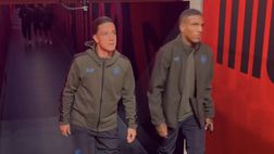 Cresce l’attesa a San Siro per Milan-Napoli: l’ingresso in campo degli azzurri