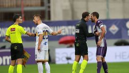 Fiorentina ko, la scenata di Luca Ranieri: auto-sgambetto in area e poi perde la testa