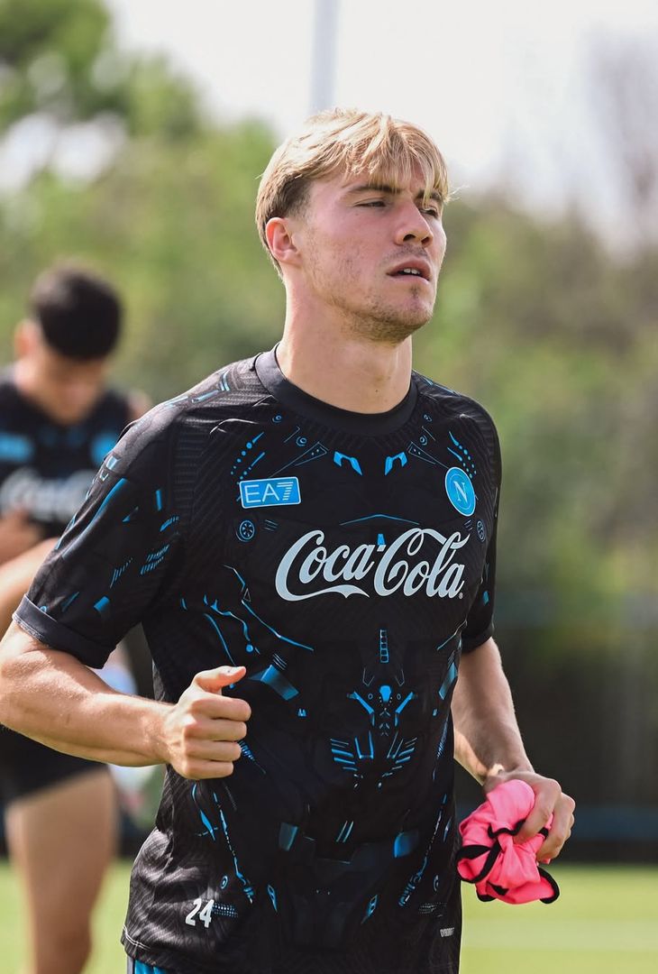 Il Napoli saluta i nuovi arrivi: “sangue fresco” a Castel Volturno – LA FOTOGALLERY - immagine 4