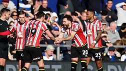 Chris Wilder festeggia al pub dopo il derby: “Mind the gap, Sheffield Wednesday”
