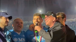 Di Lorenzo canta con Gigi D’Alessio sulle note di Buongiorno: la gioia del capitano