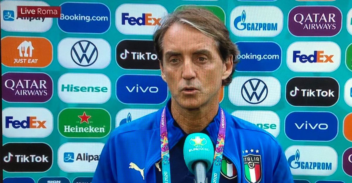 Mancini posta un ricordo di Mantovani, i tifosi arabi: “Torna in Italia”