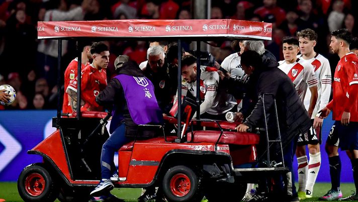 Ahi Pezzella, cede il legamento del ginocchio. L’ex capitano viola in lacrime - immagine 1