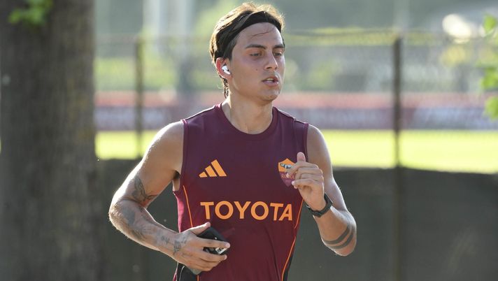 Getty Images La Roma riparte da Dybala falso nueve: “Ma è solo una soluzione d’emergenza” - immagine 1