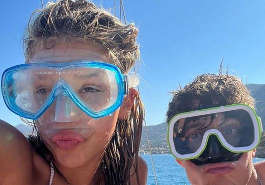 Alice De Bortoli si gode un’estate d’amore insieme al suo calciatore: è il figlio di un ex Inter Alice De Bortoli si gode un’estate d’amore insieme al suo calciatore: è il figlio di un ex Inter - immagine 1