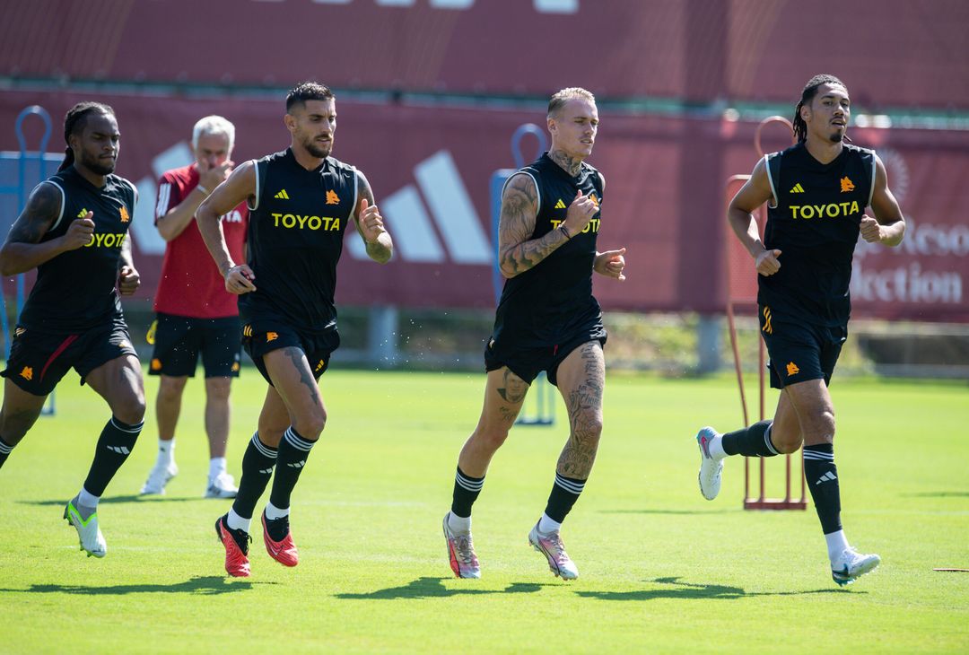 Roma, l’allenamento a tre giorni dall’esordio con la Salernitana – FOTO GALLERY - immagine 22