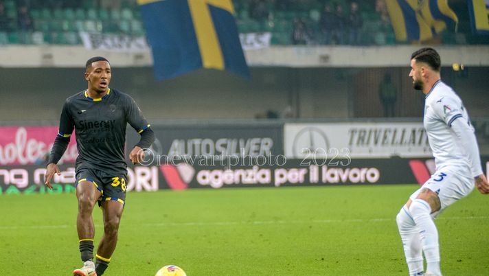 Tchatchoua, offerta Everton, il Verona dice no: vuole di più Tchatchoua, offerta Everton, il Verona dice no: vuole di più - immagine 1