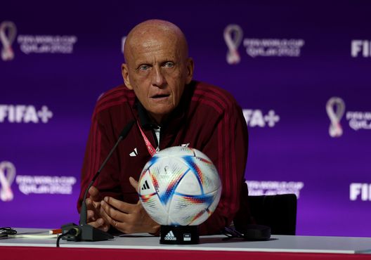 Pierluigi Collina (Photo by Christopher Lee/Getty Images) La Spagna è pronta a lanciare il Mini Var in terza serie e nel campionato femminile- immagine 2