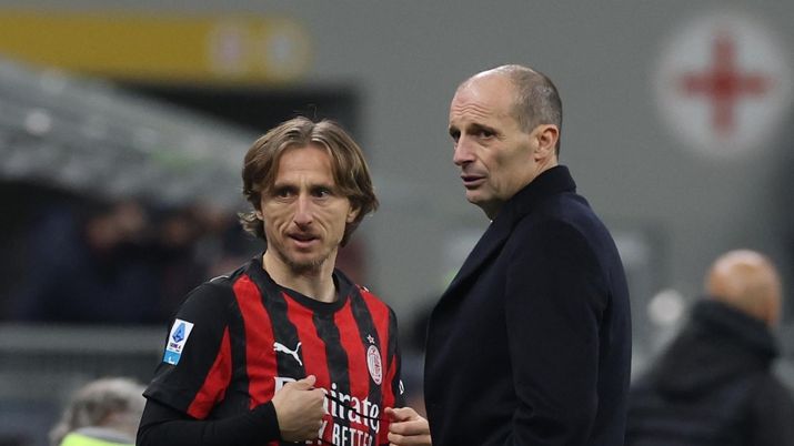 Luka Modric e Massimiliano Allegri durante Milan-Lecce | AC Milan news e ultime notizie (Credits Getty Images) Pellegatti commenta le voci sul futuro di Allegri