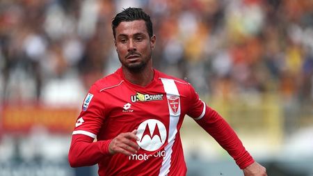 MONZA, ITALY - SEPTEMBER 17: Armando Izzo of AC Monza looks on during the Serie A TIM match between AC Monza and US Lecce at U-Power Stadium on September 17, 2023 in Monza, Italy. (Photo by Marco Luzzani/Getty Images)