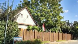 Curiosità: la casa di Orban di fronte alla Pancho Arena (FOTO)