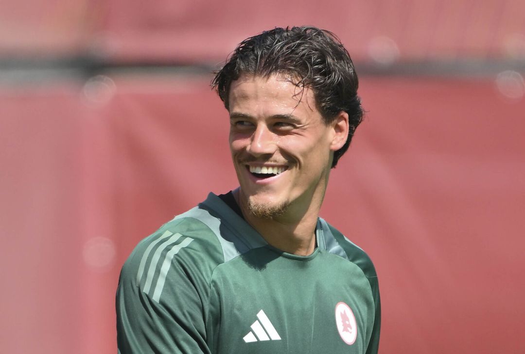 Roma, seduta di allenamento a Trigoria: il “benvenuto” a Soulé e Dahl – FOTO GALLERY - immagine 12