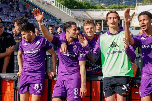 GERMOGLI PH: 27 APRILE 2025 FIRENZE STADIO ARTEMIO FRANCHI SERIE A FIORENTINA VS EMPOLI NELLA FOTO ESULTANZA FINALE Mandragora: “Vi svelo il segreto di Palladino. Juventus? Aspettative altissime”- immagine 2